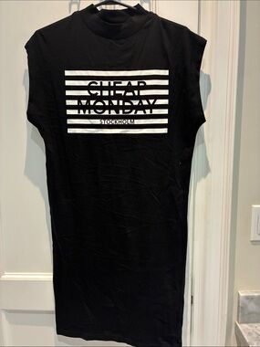 Cheap Monday Black Graphic High-Neck Sleeveless T-Shirt Dress ⭐️